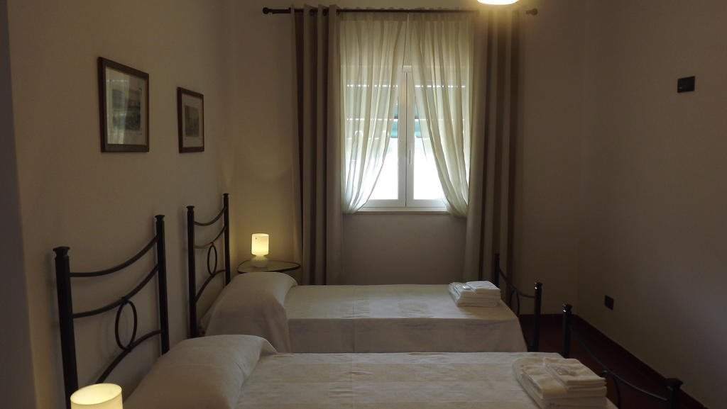 Villa Apollonia B&B โมโนโปลี ภายนอก รูปภาพ